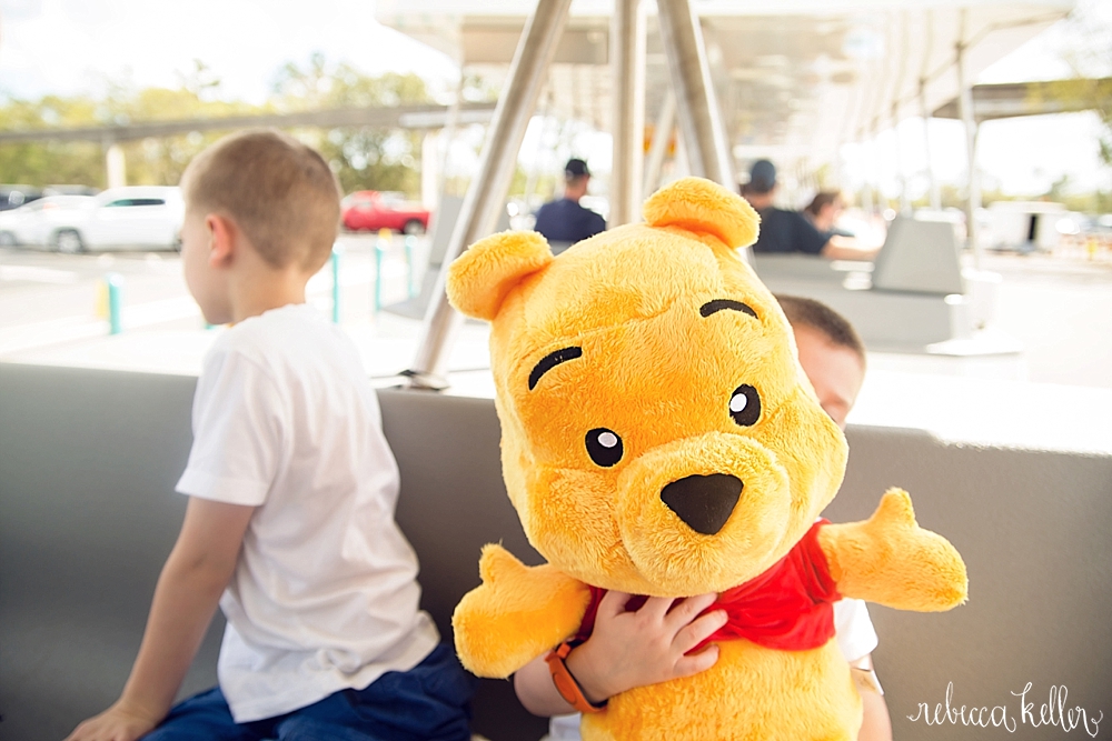 Disney Family Photos 33200.jpg